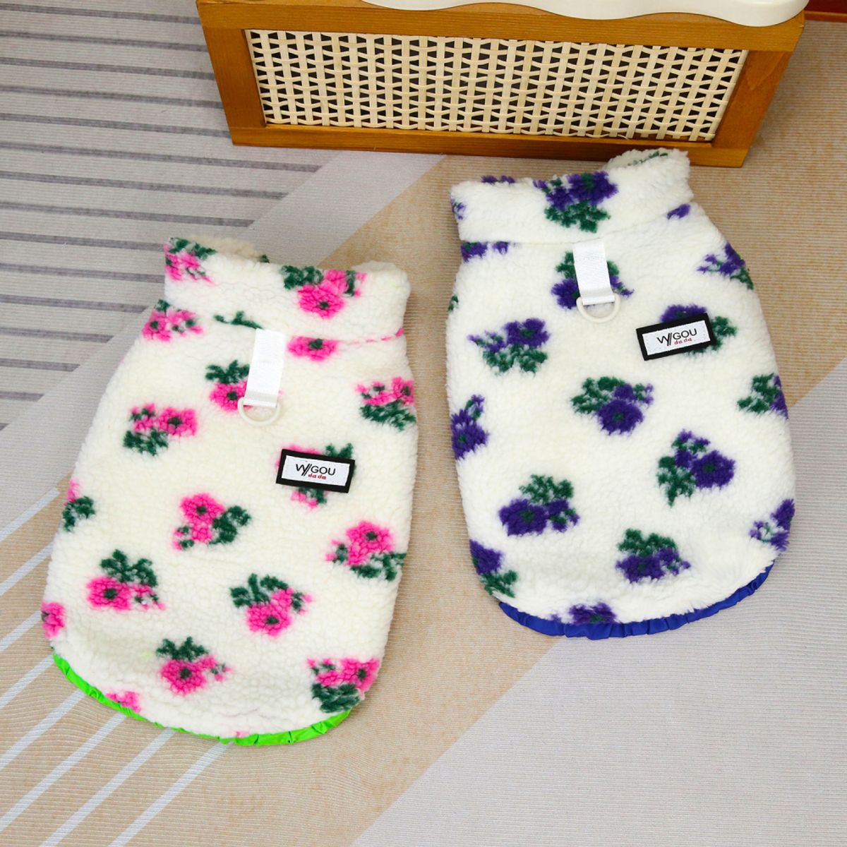 Teddy hundevest med blomster - Rosa