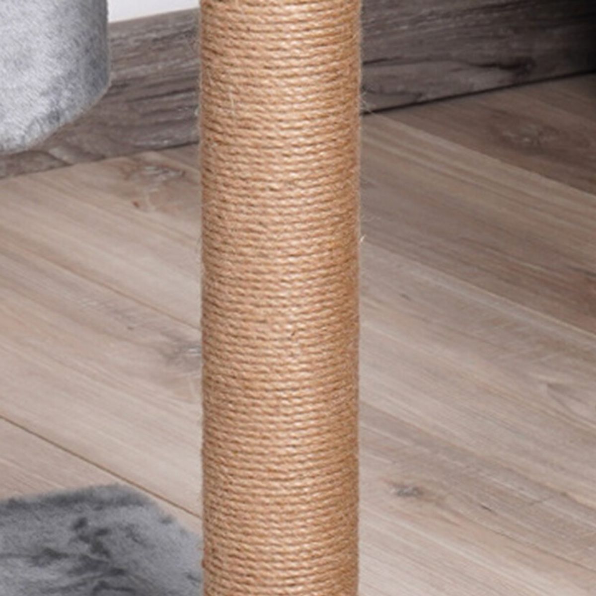 Brunt/Lyst kloremøbel til katt, 55cm høyt