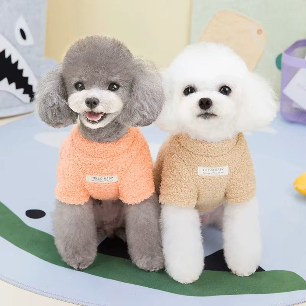 Beige supermyk hundegenser